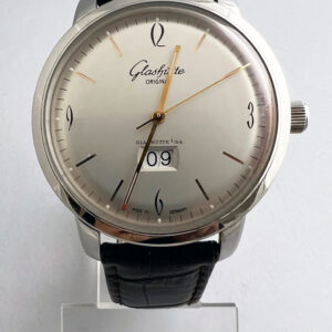 Glashütte Original Sixties Panorama Date 39-47-01-02-04